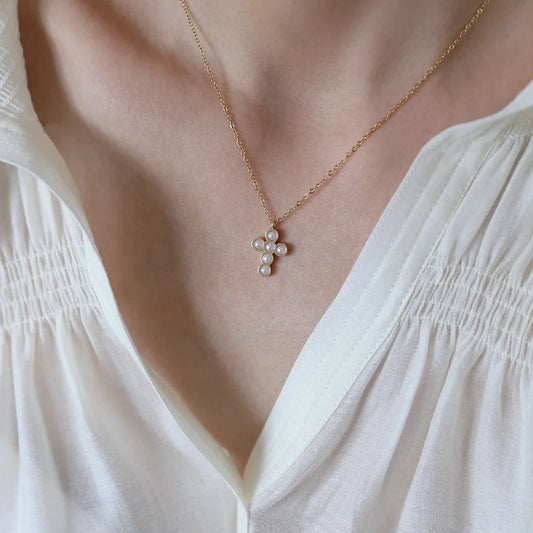 Collier Femme Moge Jewelry Small Pearl Bead Inlay 18K Gold Plated Stainless Steel Pearl Cross Necklace for Girls