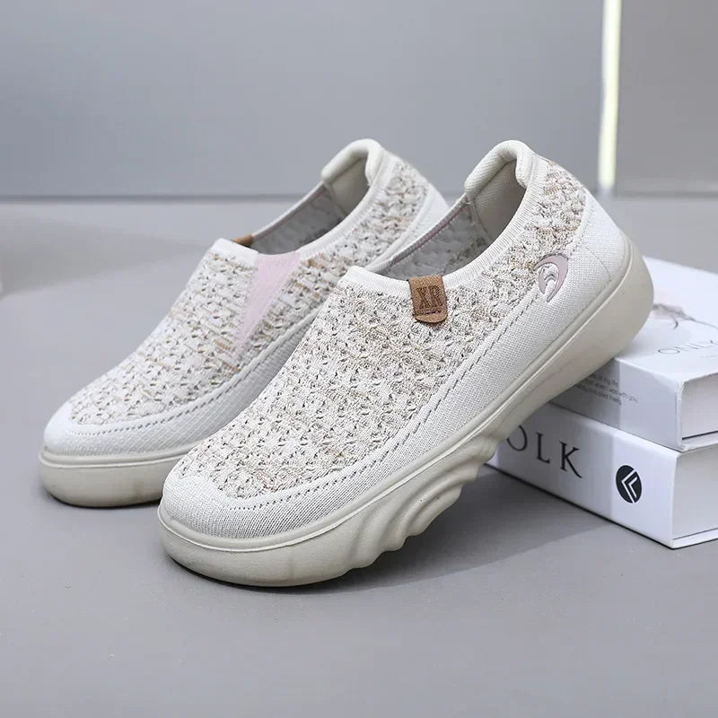 Women Fashion Casual Sneakers Lightweight Slip on Sport Shoes Woman New Breathable Soft Soles Non-slip Walking Shoes 2024