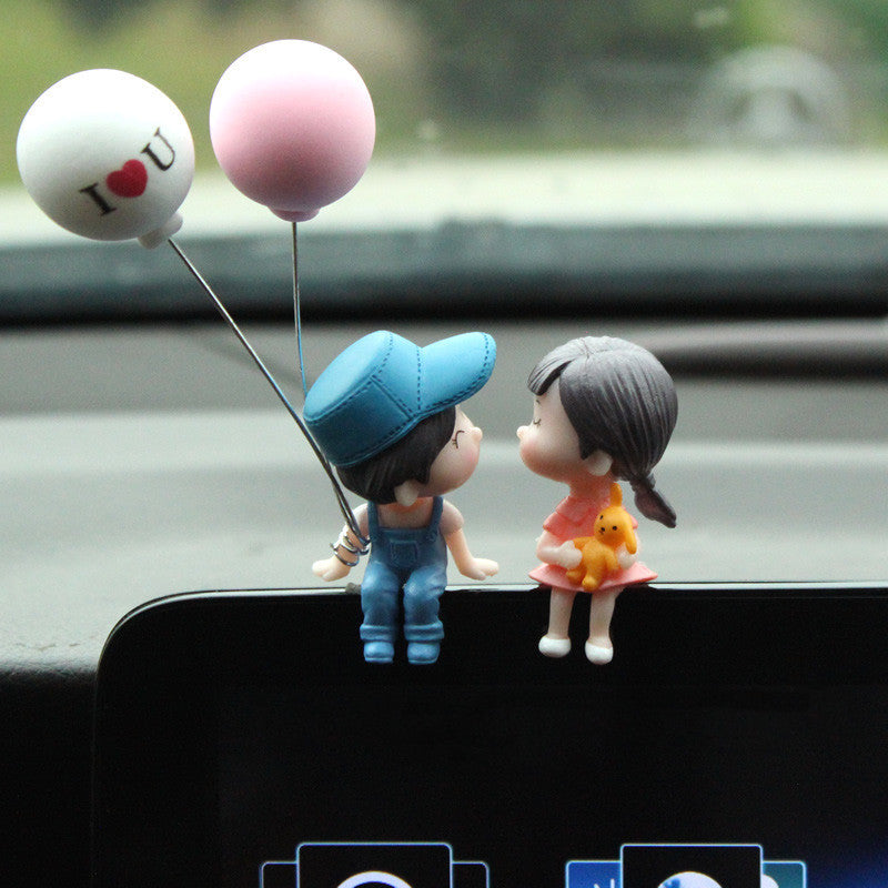 Cute Ornaments Couple Action Figurines Balloons Ornaments For Car Dashboard Decoration