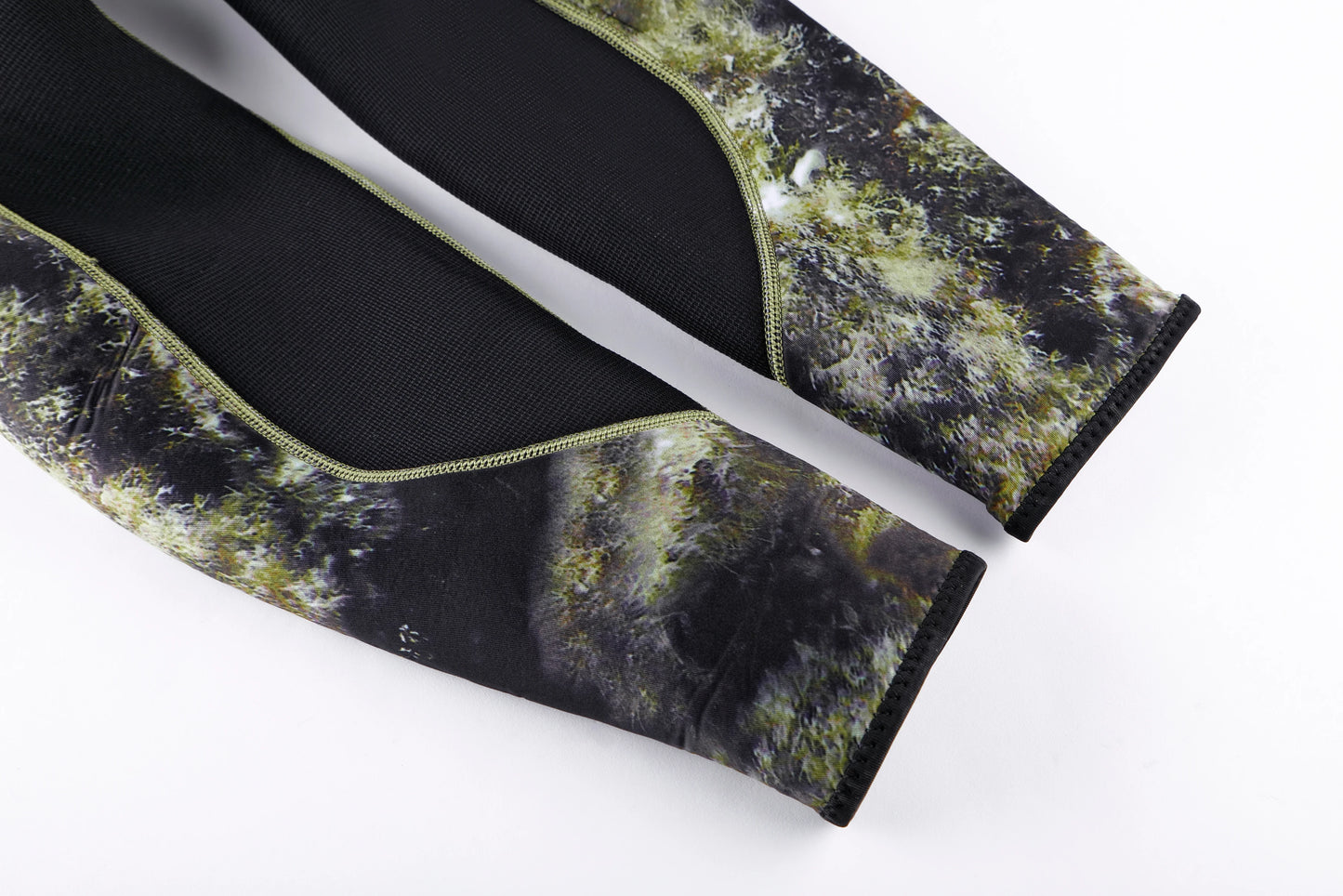 NEW 5mm Camouflage Wetsuit Long Sleeve Fission Hooded 2 Pieces Of Neoprene Submersible  For Men Keep Warm Waterproof Diving Suit