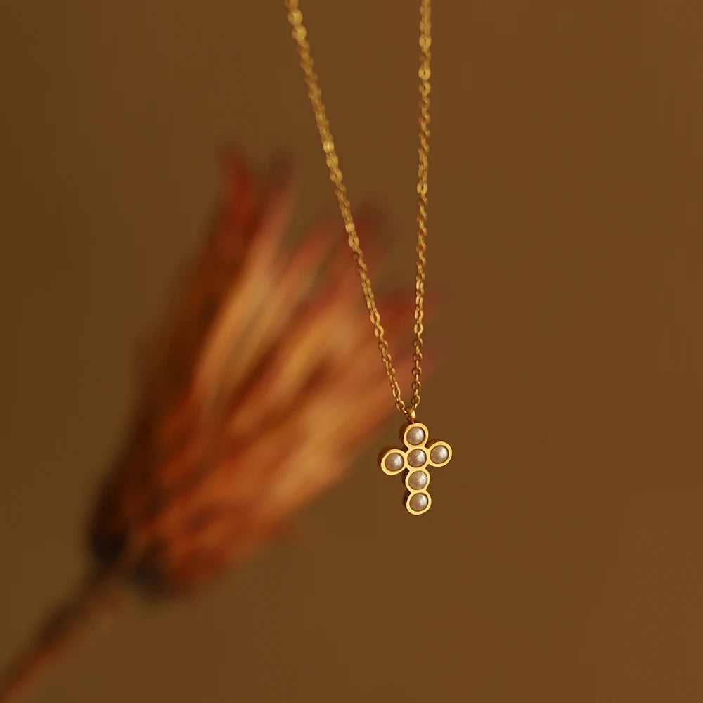 Collier Femme Moge Jewelry Small Pearl Bead Inlay 18K Gold Plated Stainless Steel Pearl Cross Necklace for Girls