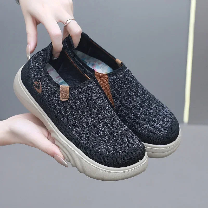 Women Fashion Casual Sneakers Lightweight Slip on Sport Shoes Woman  New Breathable Soft Soles Non-slip Walking Shoes 2024