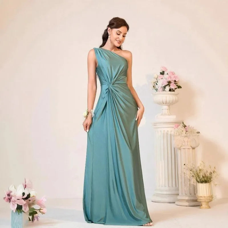 European and American Evening Dresses, Women's Banquet Wear New Products