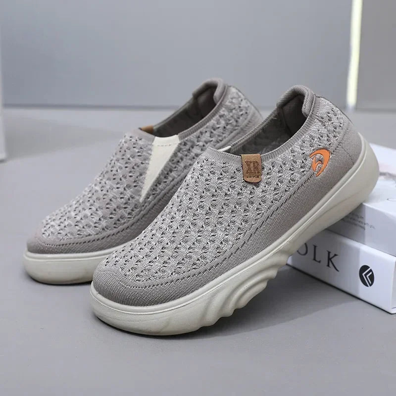 Women Fashion Casual Sneakers Lightweight Slip on Sport Shoes Woman  New Breathable Soft Soles Non-slip Walking Shoes 2024