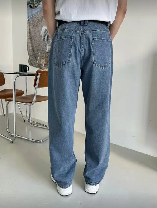 Men's Jeans - Light Blue Relaxed Straight Leg, Everyday Comfort, All-Season Fit