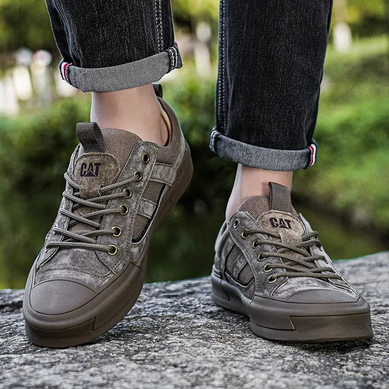 New Arrived Men Board Shoes All Season Anti Slip Wear-resistant Outdoor Off-road Hiking Shoes Luxury Classic Retro Men Sneakers