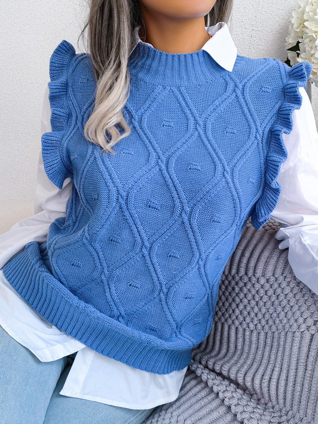 Women's Sweater Ruffle Hem Texture Sweater Vest
